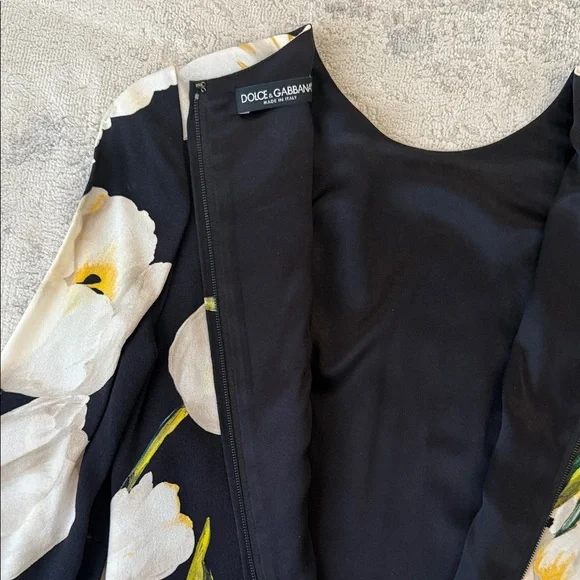 Dolce & Gabbana Black and White Floral Long Sleeve Dress - Picture 5 of 6